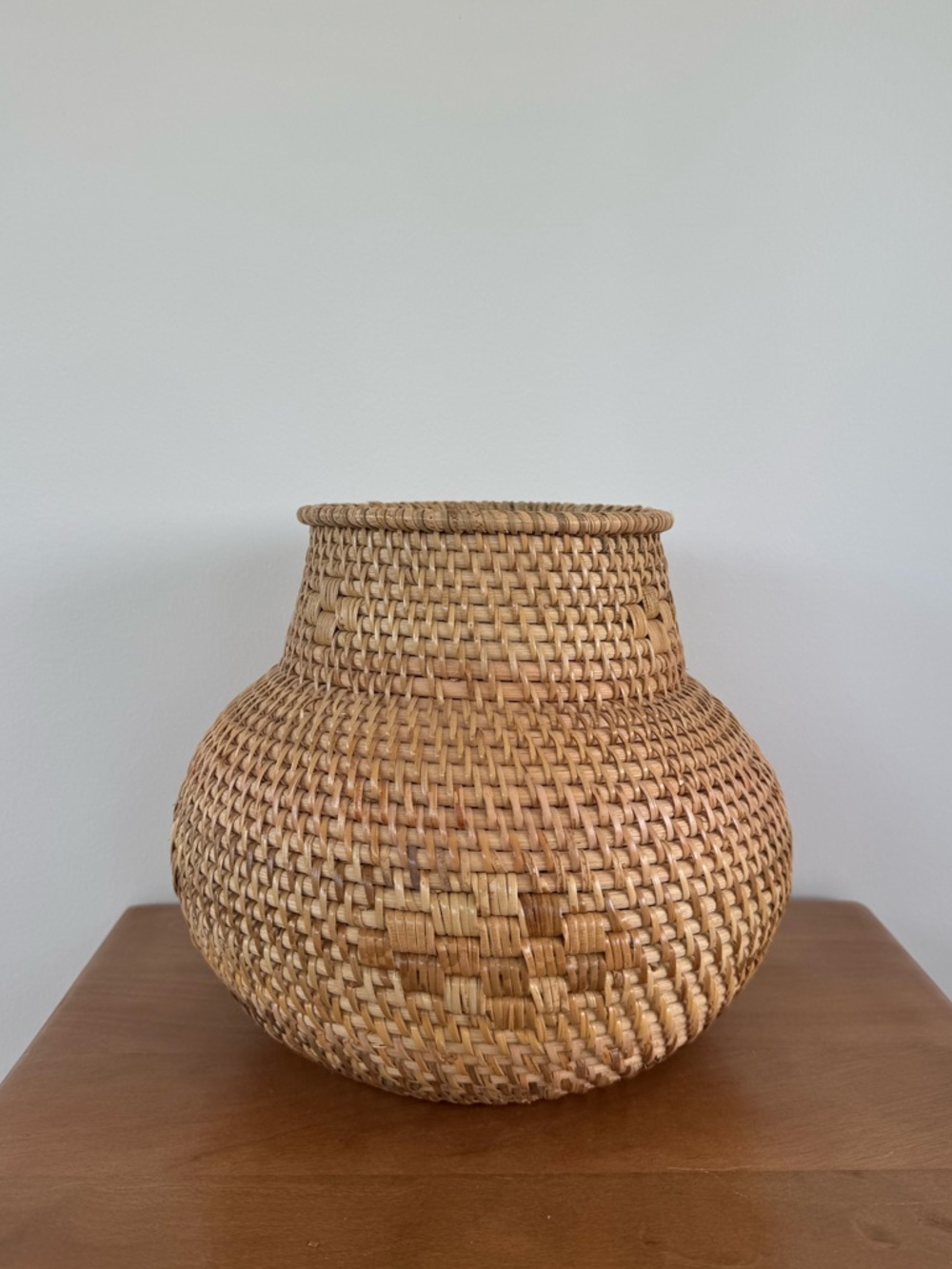 Woven Rattan Vase - Picture 3 of 7